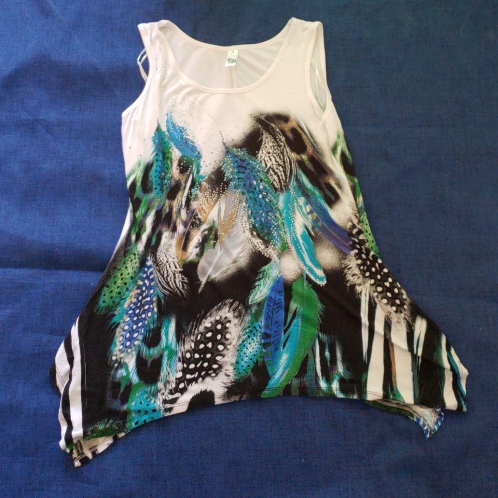 TIO stunning embellished top size small